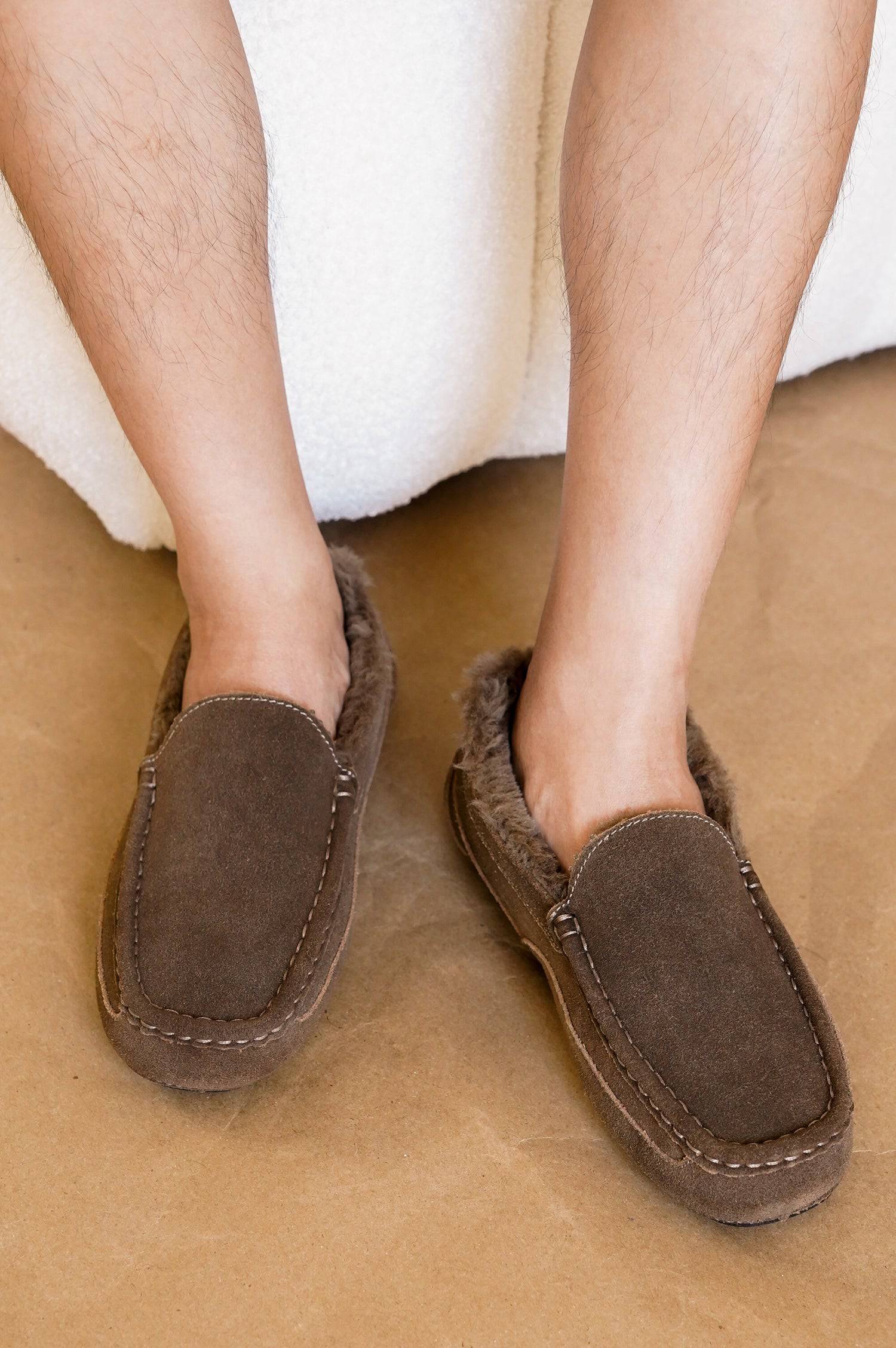 Project Cloud Oswin men's brown suede slippers with sheep fur lining. Comfortable moccasin-style house shoes.