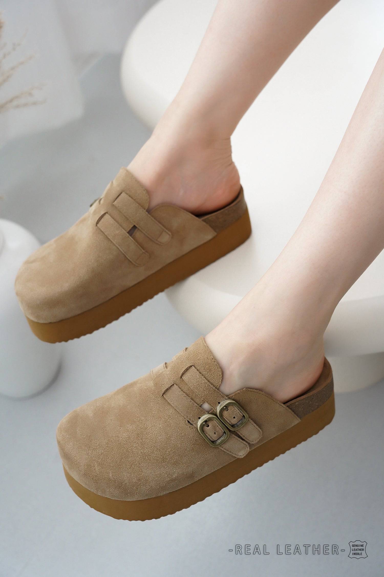 Project Cloud Stephi clogs for women in taupe suede, featuring double buckle detail, real leather insole and platform sole.