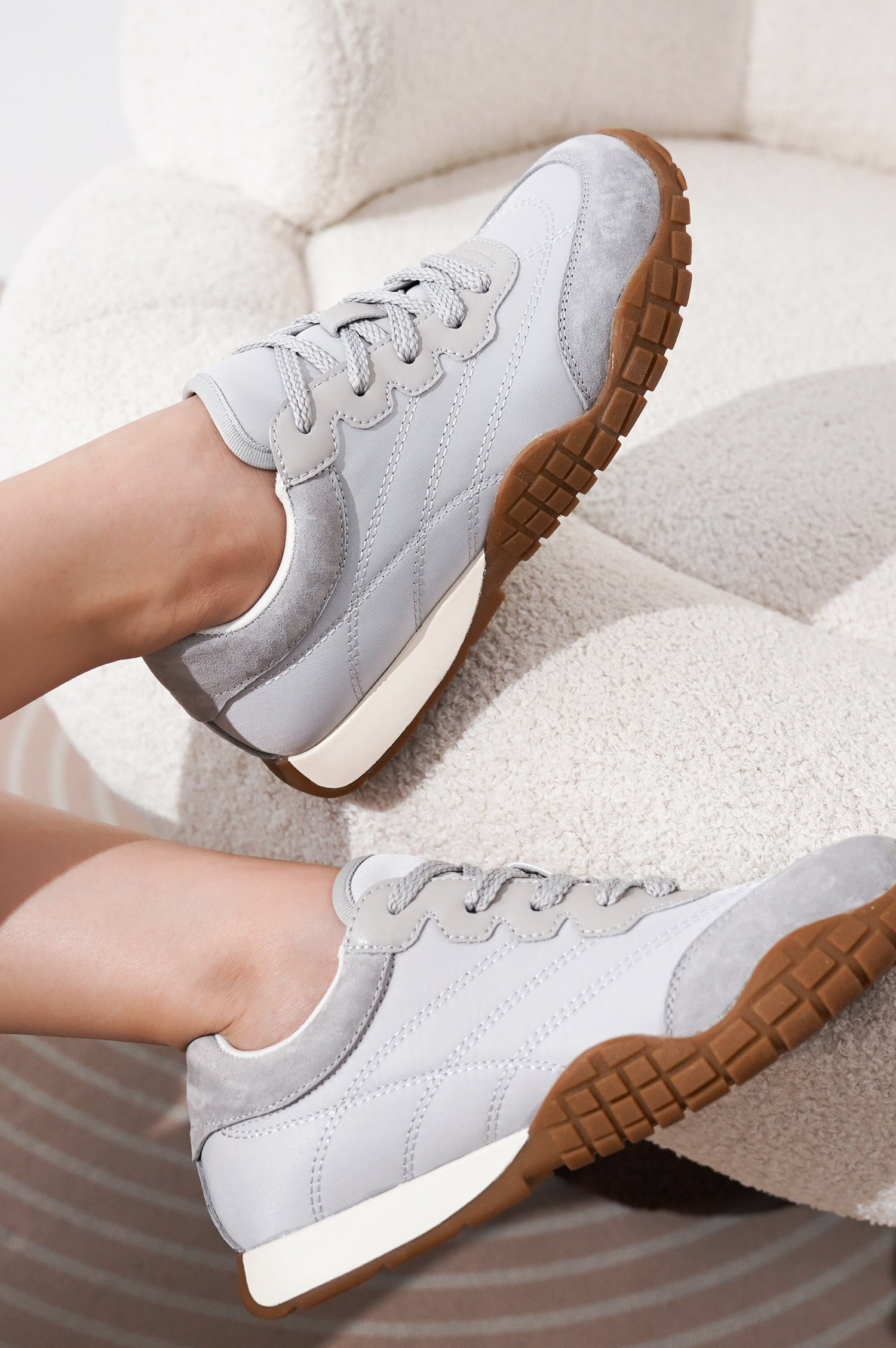 Project Cloud | "Donna Hitop" Sneakers for Women | Memory Foam Insole | Lightweight | Non-Slip