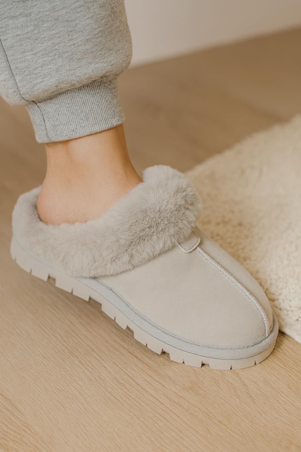 Pantuflas de piel Hedy de Project Cloud: auténtica comodidad y estilo en cualquier lugar 