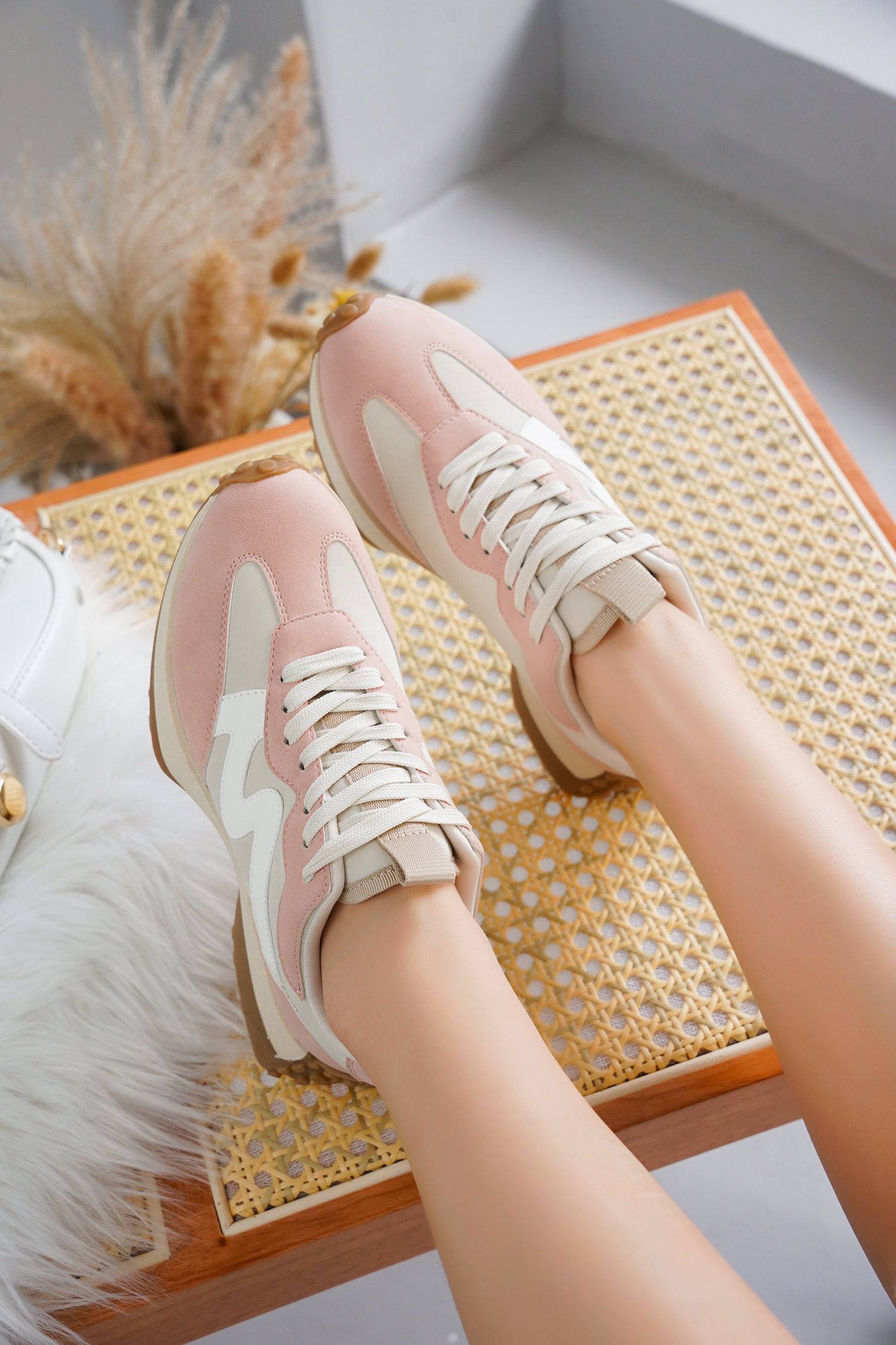 Pink and white Lecco women's sneakers with Project Plush memory foam. Non-slip, lace-up fashion sneakers for women.