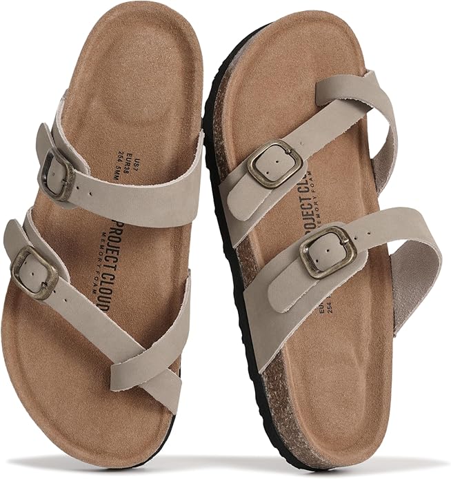 Project Cloud Lian Sandal. Beige leather sandals with cork footbed and buckle details for women.