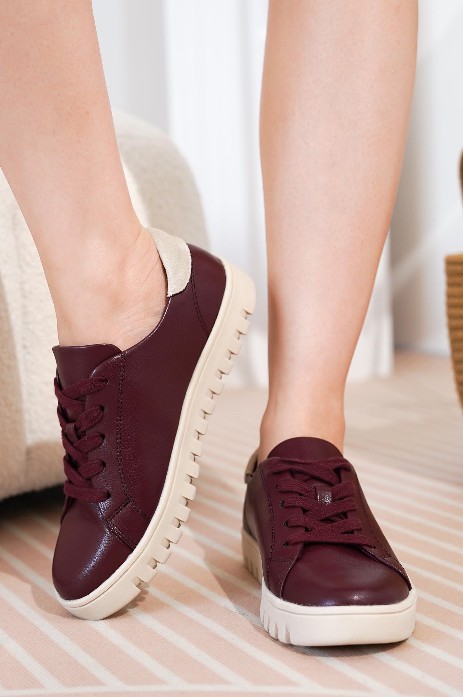 Burgundy leather Project Cloud sneakers, lace-up, non-slip sole, women's comfort.