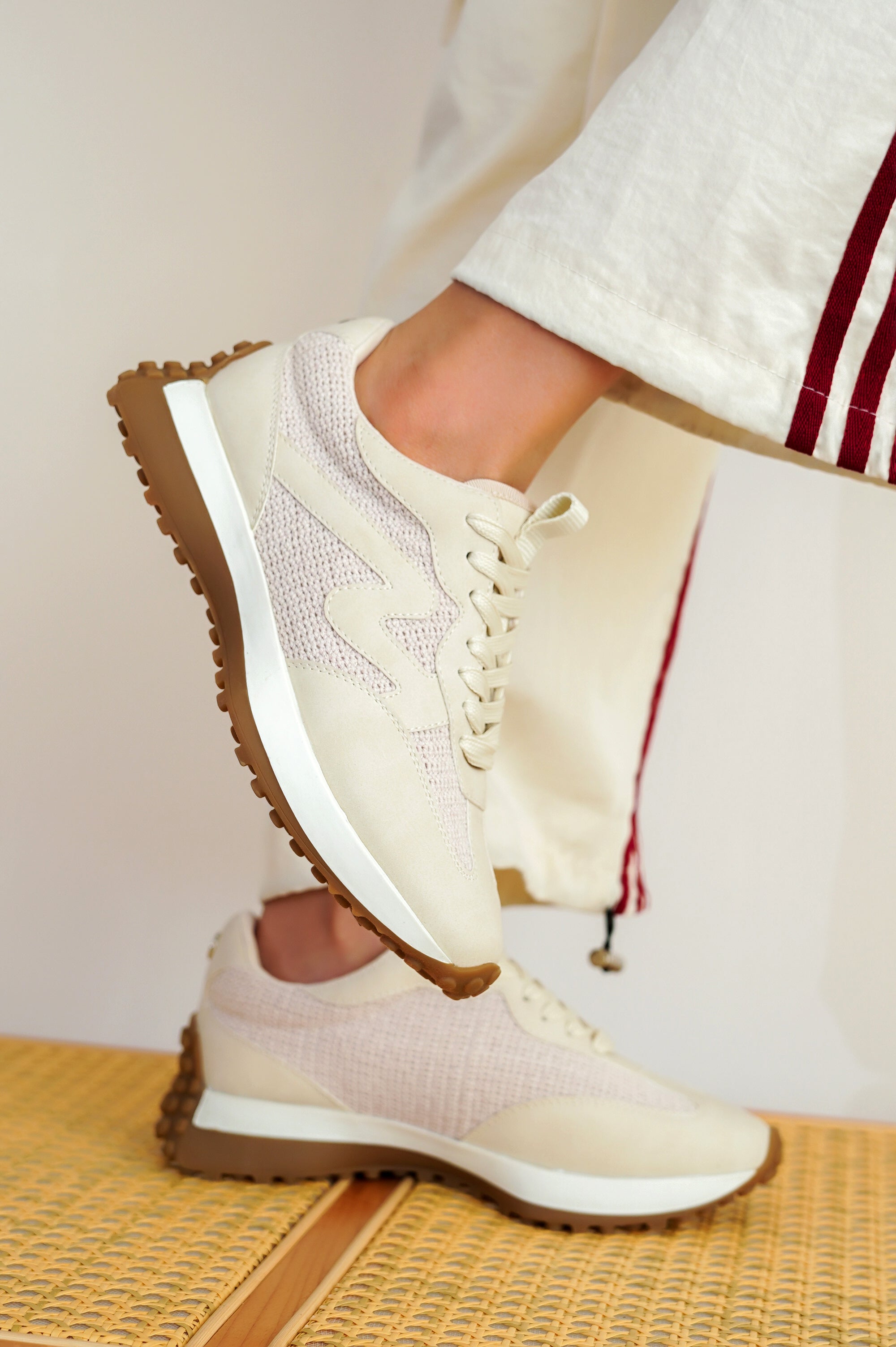 Project Cloud | "Lecco" Sneakers for Women | Canvas Upper | Lightweight | Non-Slip