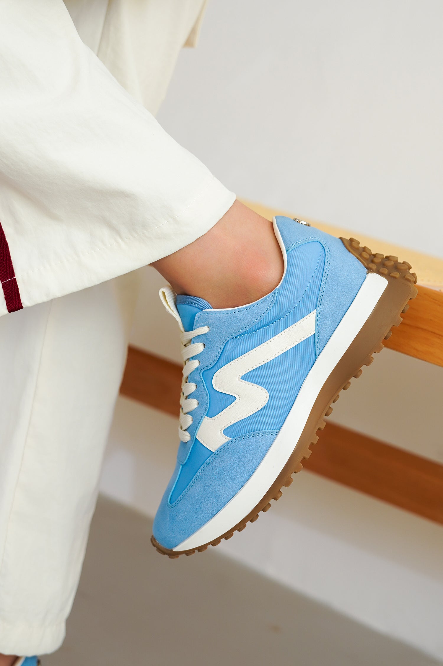 Project Cloud | "Lecco" Sneakers for Women | Canvas Upper | Lightweight | Non-Slip