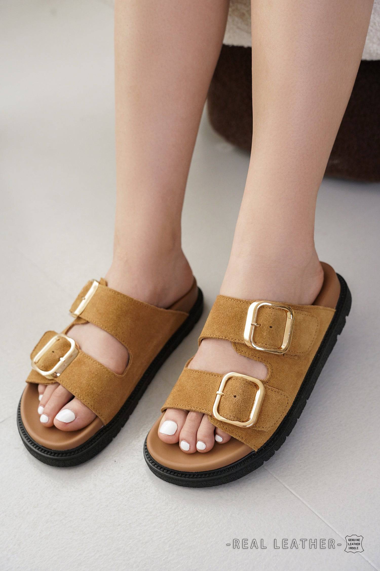 Women's tan leather platform sandals with adjustable buckles, Real Leather.