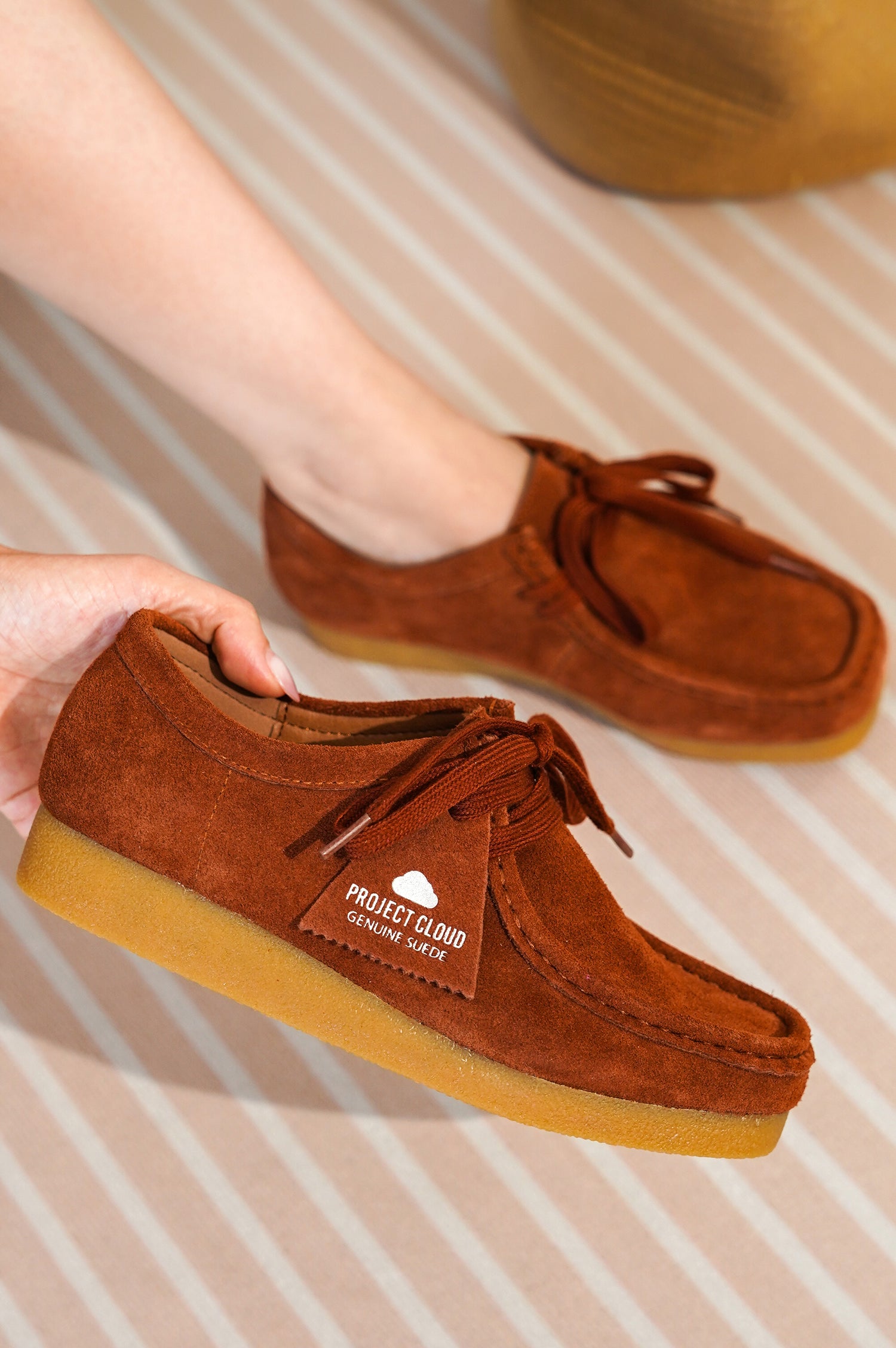 Project Cloud Wally Oxford Shoes for Women, brown genuine suede, memory foam insole. Tag reads Project Cloud Genuine Suede.
